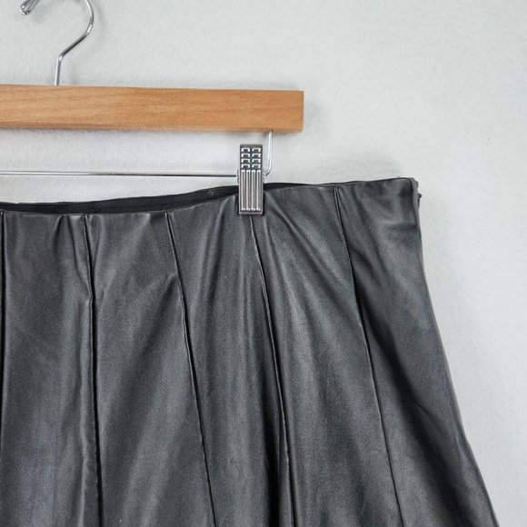Lane Bryant Skirt Womens 22 Black Faux Leather A Line Plus Size Flare Cocktail - Picture 2 of 10